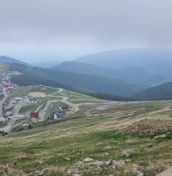 Circulația pe Transfăgărășan și Transalpina se închide de luni