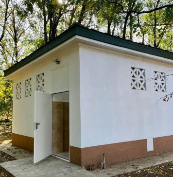 Toaletele publice din parcul Kiseleff au fost în sfârșit deschise
