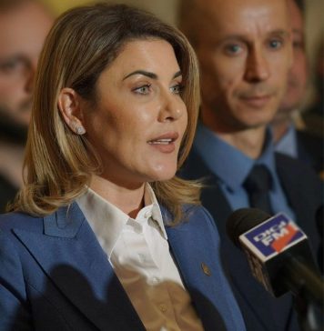 Gianina Șerban (AUR): PSD și PNL și-au activat slugile numite politic la CNA pentru a face orice să oprească Caravana Medicală AUR, un proiect de care au beneficiat peste 8500 de români până acum