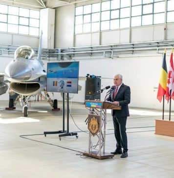 Angel Tîlvăr, ministrul Apărării: Piloții români pot începe pregătirea pentru operarea avioanelor F-16, la Centrul European de Instruire de la Baza Aeriană 86 de la Fetești