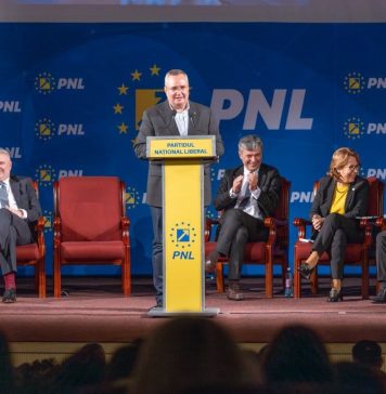 Nicolae Ciucă: La Regionala OFL Oltenia, le-am transmis celor peste 800 de doamne prezente că au un rol esențial în modelarea viitorului României și în sprijinirea familiilor și comunităților