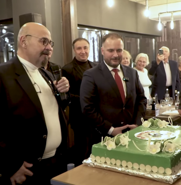 VIDEO/ Piedone i-a sărbătorit pe cei care au descoperit secretul fericirii în familie și au ”atins borna celor… cincizeci de ani de căsnicie!”