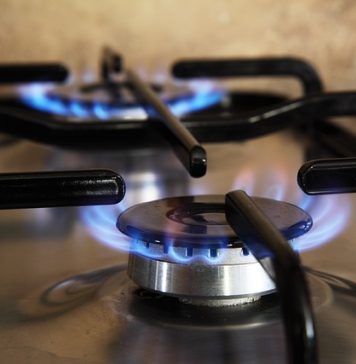 Sebastian Burduja: „Avem stocurile de gaze la 103%, am făcut acest supraplin, ar trebui să trecem iarna în condiţii foarte bune şi doar cu gaz românesc”