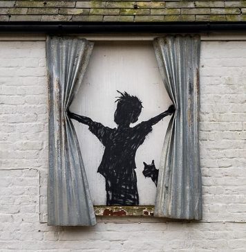 BBC a descoperit un vechi interviu cu Banksy în care artistul își dezvăluie identitatea