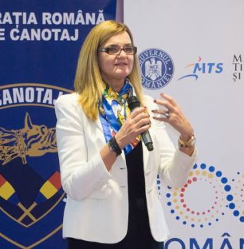 Minifotbal: Echipa României, felicitată de preşedinta Agenţiei Naţionale pentru Sport, Elisabeta Lipă, după câştigarea titlului mondial
