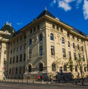 Propunere de lege: consilierii personali ai aleşilor să poată fi suspendaţi în cazul în care demnitarilor li se suspendă mandatul