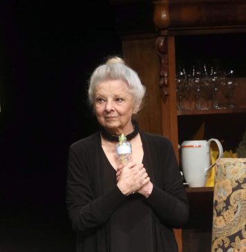 Actriţa Mariana Mihuţ sărbătorită de ziua ei la Teatrul Bulandra. Actrița împlinește 81 de ani