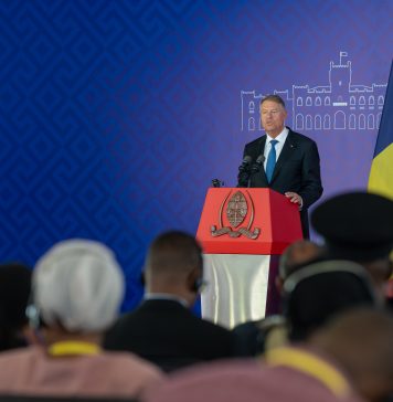 O femeie din Tanzania speră că vizita lui Klaus Iohannis o va ajuta să îşi întâlnească mama