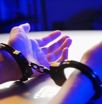 Doi tineri, jefuiți în Parcul Tineretului din București