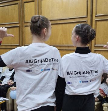 Video/Flash-mob în fața MAI împotriva traficului de ființe umane. Ministrul Predoiu a fost impresionat și ar fi cerut „repeat”