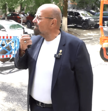 Primarul sectorului 5, Cristian Popescu Piedone: Așteptăm iarna cu 3 500 de tone de clorură de sodiu, 100 de tone de clorură de calciu, 46 de utilaje proprii dotate cu plug, sărăriță și tot ce-i necesar pentru un asfalt curat!