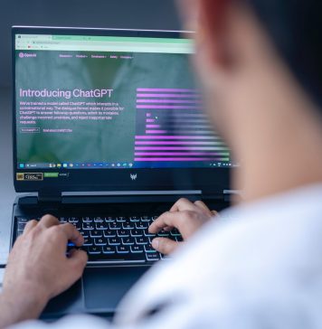 Funcția de chat vocal a ChatGPT devine disponibilă și pentru conturile gratuite