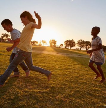 Autoritățile statului blochează de mai bine de o lună tichetele educaționale pentru cei mai vulnerabili copii