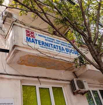 Oana Țoiu, deputat USR București: Guvernul PSD-PNL taie în 2024 din banii românilor bolnavi și ai mamelor care abia au născut