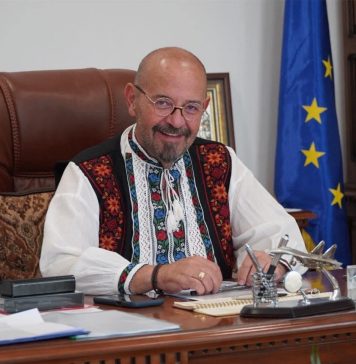 Cristian Popescu Piedone: Scrisoare pentru Sfântul dărniciei, care tocmai a împărțit daruri celor mici, celor buni, celor cuminți…