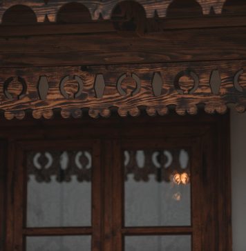 FOTO/ O casă din Corbeanca, ridicată acum aproape 100 de ani, transformată în muzeu