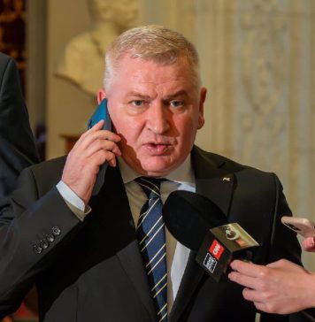Florin Roman: Parlamentul României a adoptat articolul din legea bugetului, in care am depus amendamentul PNL, prin care blocăm creşterea impozitelor şi taxelor în România, în 2024, cerută de USR în PNRR!