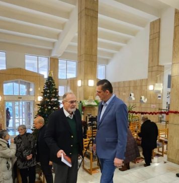 Marius Horia Țuțuianu (PSD): O deosebită onoare și plăcere să mă aflu astăzi alături de marele actor Virgil Andriescu, la lansarea ultimului său volum „Întâmplări adevărate cu și fără chițibușuri”