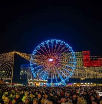 1,2 milioane de bucureşteni şi turişti au vizitat Târgul de Crăciun din Piaţa Constituţiei