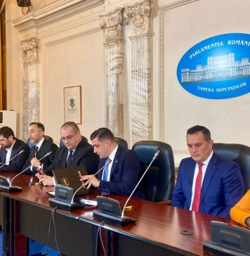 Gianina Șerban (AUR Ilfov): ”O decizie a Curții de Justiție a UE spune că toate statele membre pot interzice purtarea cruciulițelor în instituții. Este strigător la cer!”