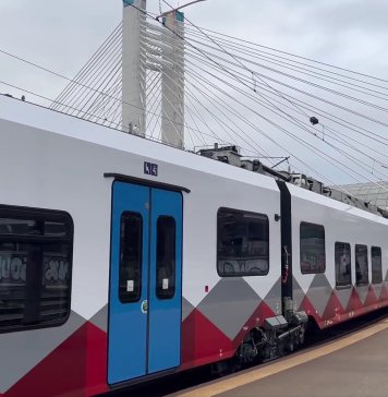 Primul tren nou de la Alstom a ajuns în Gara de Nord București