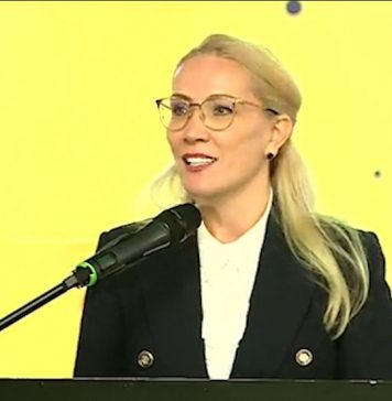 Ioana Ramona Bruynseels, la Summit-ul Antreprenorilor Români: AUR declară ziua de 15 decembrie ca Ziua Antreprenorilor Români!!!