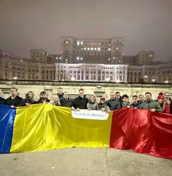 Nicolae Ciucă mesaj de 1 decembrie: „Suntem datori să veghem destinul acestei țări, oricât de tulburi ar fi vremurile pe care le trăim”