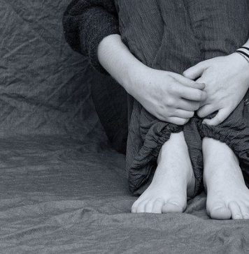 OMS avertizează: „Singurătatea, la fel de periculoasă pentru sănătate ca 15 țigări pe zi”