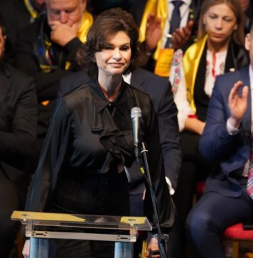 Actrița Ramona Bădescu s-a alăturat AUR: „Trăiesc de 33 de ani la Roma, departe de țară, dar întotdeauna am fost aici cu gândul”