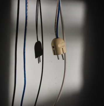 Curentul se întrerupe temporar în București, Ilfov şi Giurgiu. Lista cu zonele care vor fi afectate