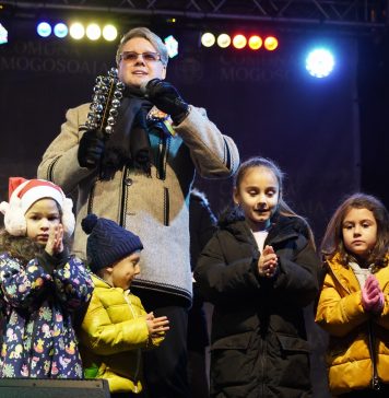 Ilfovul a îmbrăcat straie de sărbătoare. Străzile sunt decorate cu luminițe, în timp ce târgurile și-au deschis larg porțile