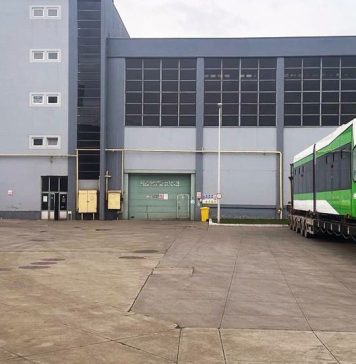 Nicușor Dan, a anunțat că astăzi va ajunge la București tramvaiul Astra Imperio cu numărul 67