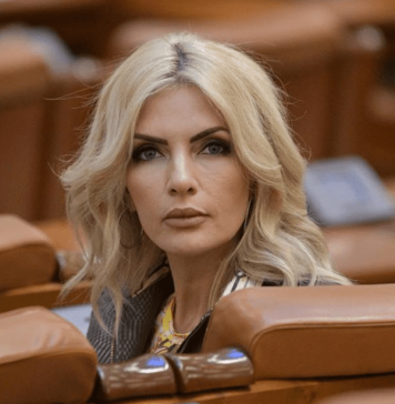 Laura Vicol: Nu mă interesează culoarea politică a celor care nu știu să arate respect față de femei. Mă interesează însă caracterul lor