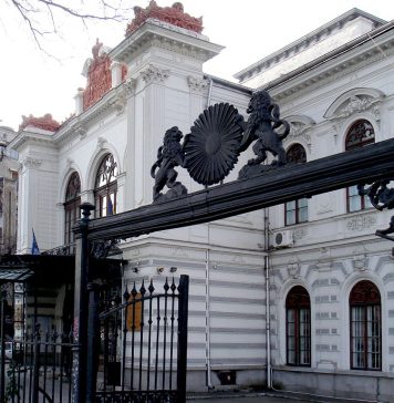 Expoziția tematică „Leacuri și remedii din drogheriile bucureștene” în secolul al XIX-lea