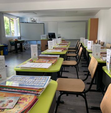 Ministerul Educației le cere inspectorilor să sesizeze poliția dacă părinții își retrag copiii de la școală