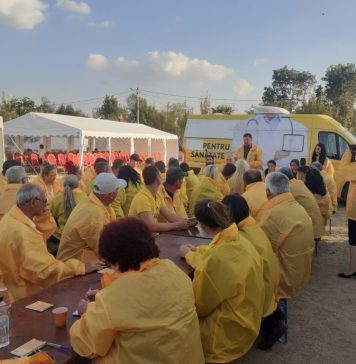 AUR: 25 de județe, 73 de localități, peste 13.000 de români tratați de spitalul mobil AUR