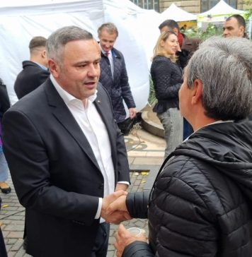Ministrul Agriculturii, Florin Barbu, întâlnire cu reprezentanţii retailerilor, pe prelungirea plafonării adaosului comercial pentru alimentele de bază