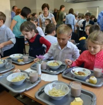 Motreanu: Preșcolarii și elevii din maximum 1.000 de grădinițe, școli și licee vor beneficia de Programul Național „Masă sănătoasă”