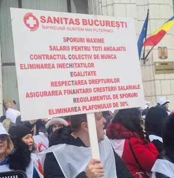 VIDEO/ Protest Sanitas la Ministerul Finanţelor. Sindicaliştii cer o majorare cu cel puțin 20% a salariilor și amenință cu GREVA GENERALĂ