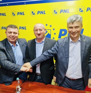 Virgil Popescu: Echipa liberală de la Strehaia este de astăzi mult mai puternică! Președintele AUR Strehaia Dan Molea împreună cu membrii organizației s-au alăturat organizației