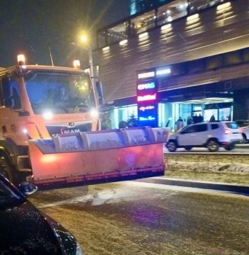 Galerie Foto/ Iarna nu a prins bucureștenii pe nepregătite