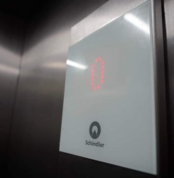 Administratorii blocurilor reabilitate termic din Sectorul 3, chemați să depună cereri pentru înlocuirea lifturilor