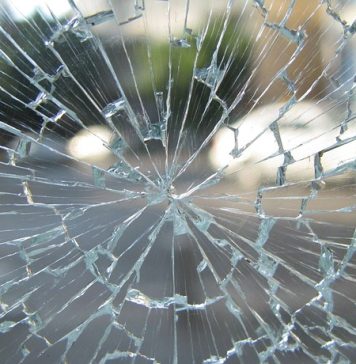 Grav accident de circulație pe Centura Capitalei, între o mașină și o automacara. Traficul rutier a fost oprit