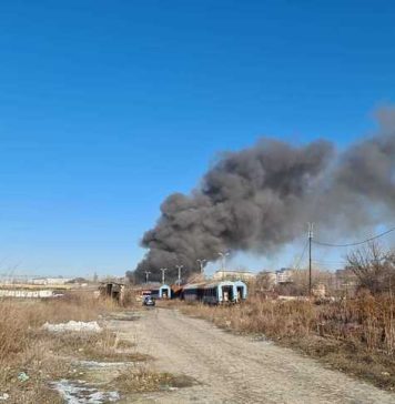 NEWS ALERT Incendiu violent la două vagoane dezafectate, între Gara Basarab si Podul Grant