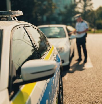 Tânăr din București, arestat preventiv după ce a condus fără permis o mașină furată