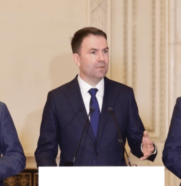 Alianţa Dreapta Unită: Comasarea alegerilor, „o crimă împotriva democraţiei româneşti”