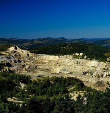 Guvern: Valoarea totală actualizată a despăgubirilor solicitate de companiile Gabriel Resources Ltd. şi Gabriel Resources (Jersey) în dosarul Roșia Montană se ridică la aproximativ 6,7 miliarde USD