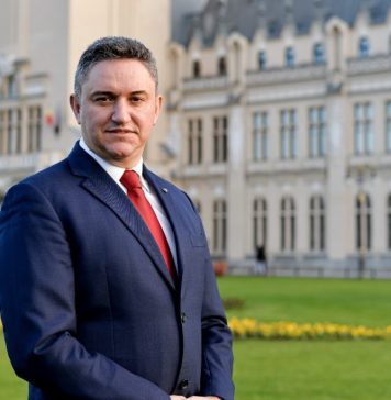 Europarlamentarul Tudor Ciuhodaru și deputatul Marius Ostaficiuc s-au alăturat AUR