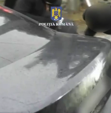 Cetățeni asiatici, sechestrați într-un apartament din Brașov, au fost eliberaţi de polițiștii bucureșteni