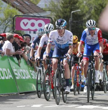 Ciclism: Italianul Tonelli, învingător în prima etapă a Turului Valenciei